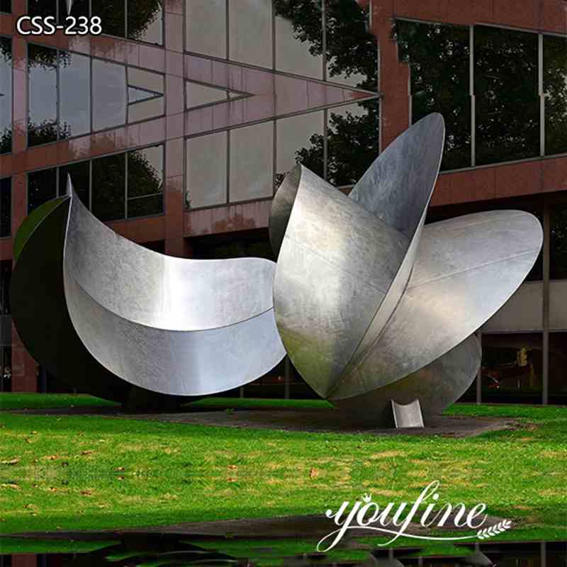 Modern Large Metal Garden Sculpture Landscape Decor for Sale