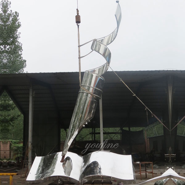 Large Metal Metal Sculpture Book and Pen Design for Saudi Arab