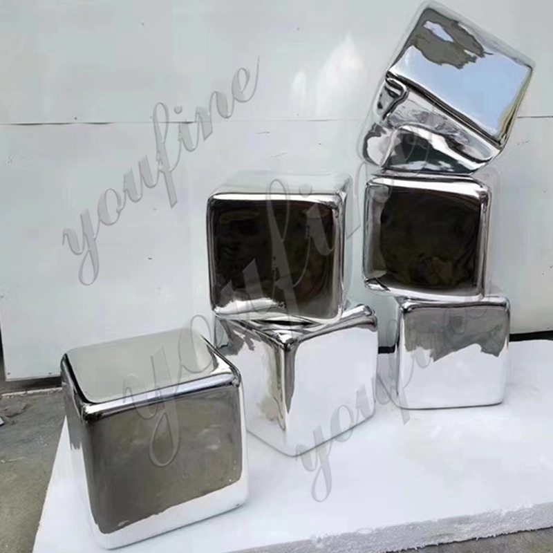 Mirror Polished Metal Cube Sculpture Garden Decor for Sale