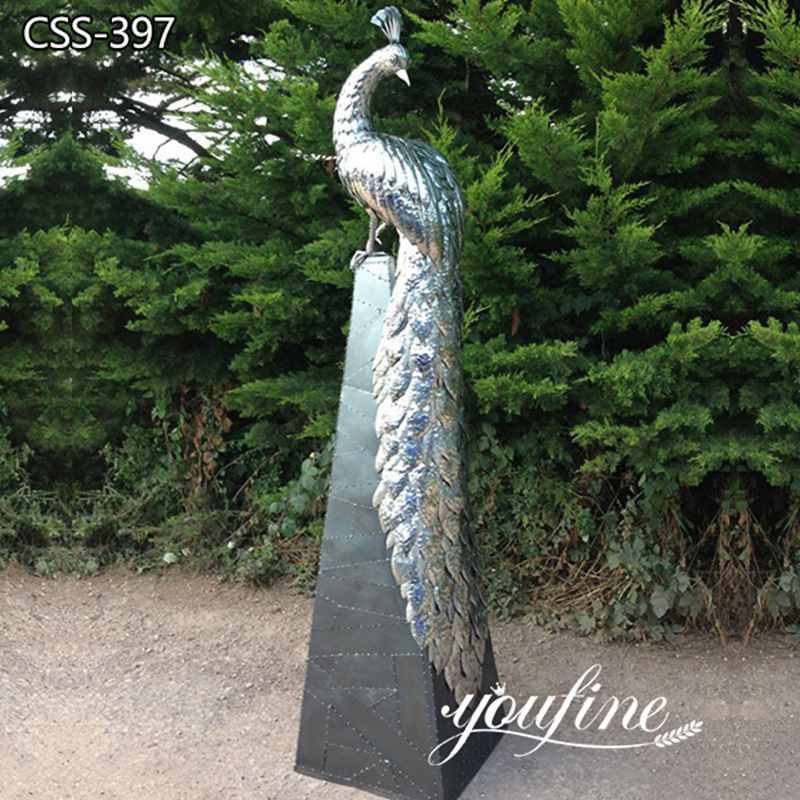 Life Size Peacock Metal Sculpture Garden Decor for Sale