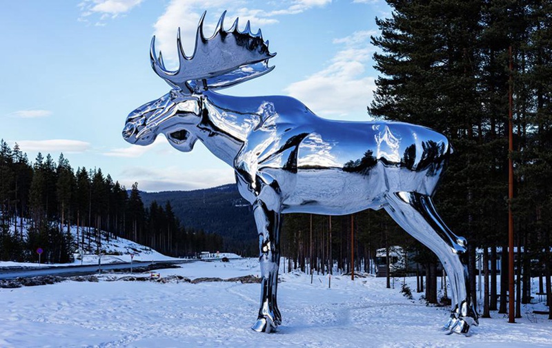 Mirror Metal Moose Sculpture