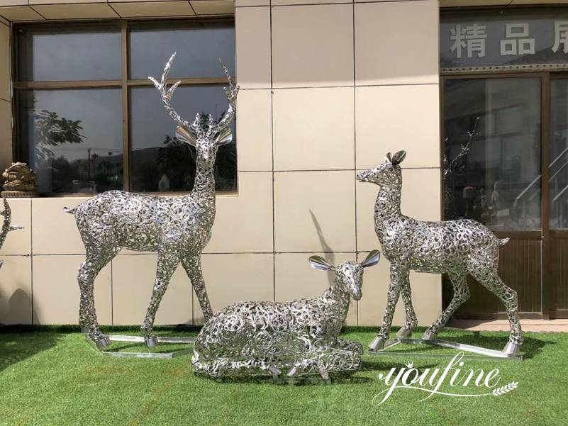 Life Size Metal Deer Family Sculptures Gatden Decor for Sale CSS-498 - Application Place/Placement - 1