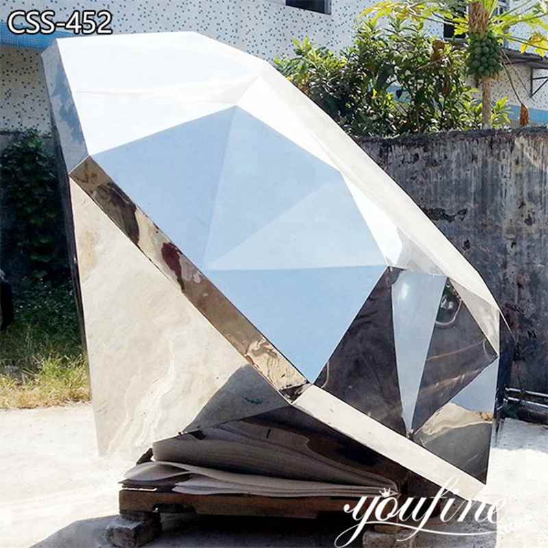 Outdoor Mirror Stainless Steel Diamond Sculpture
