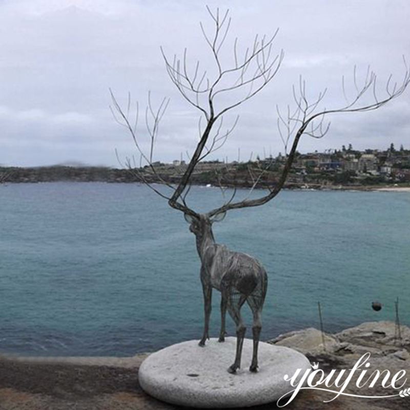 metal deer sculpture (1)