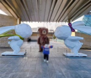 Large Outdoor Geometric Metal Rabbit Sculpture Customer Feedback from South Korea