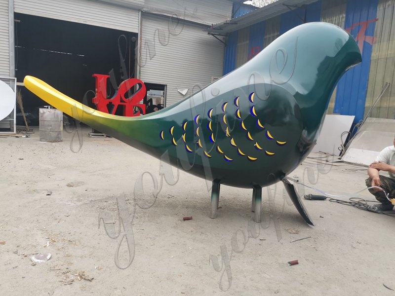 Factory photo of bird sculpture (3)