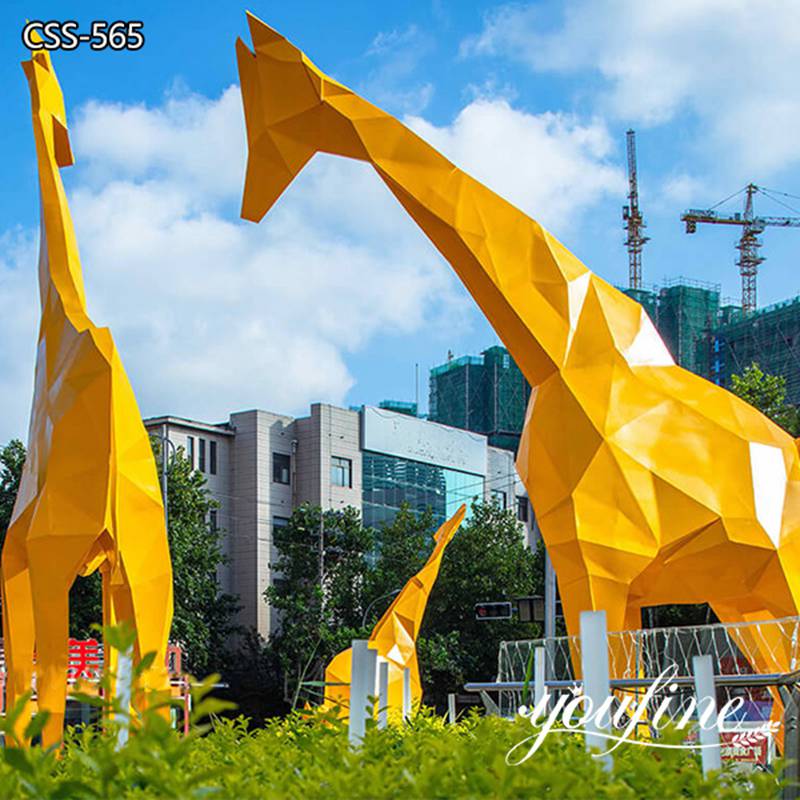 Metal Giraffe Garden Sculpture Yellow Art Geometric Design for Sale CSS-565
