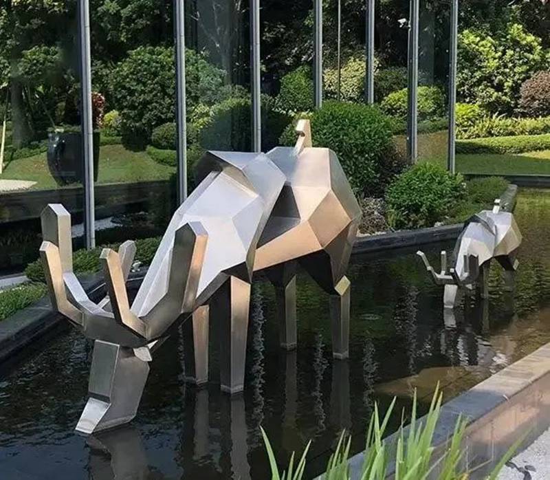 geometric faceted deer sculpture - YouFine Sculpture (1)