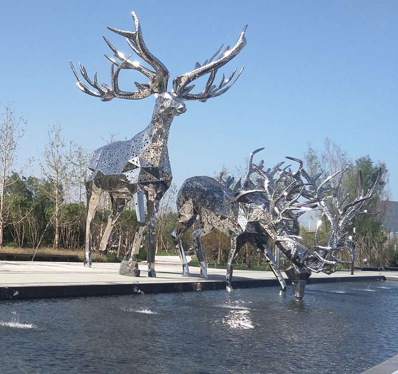 openwork deer sculpture - YouFine Sculpture (1)