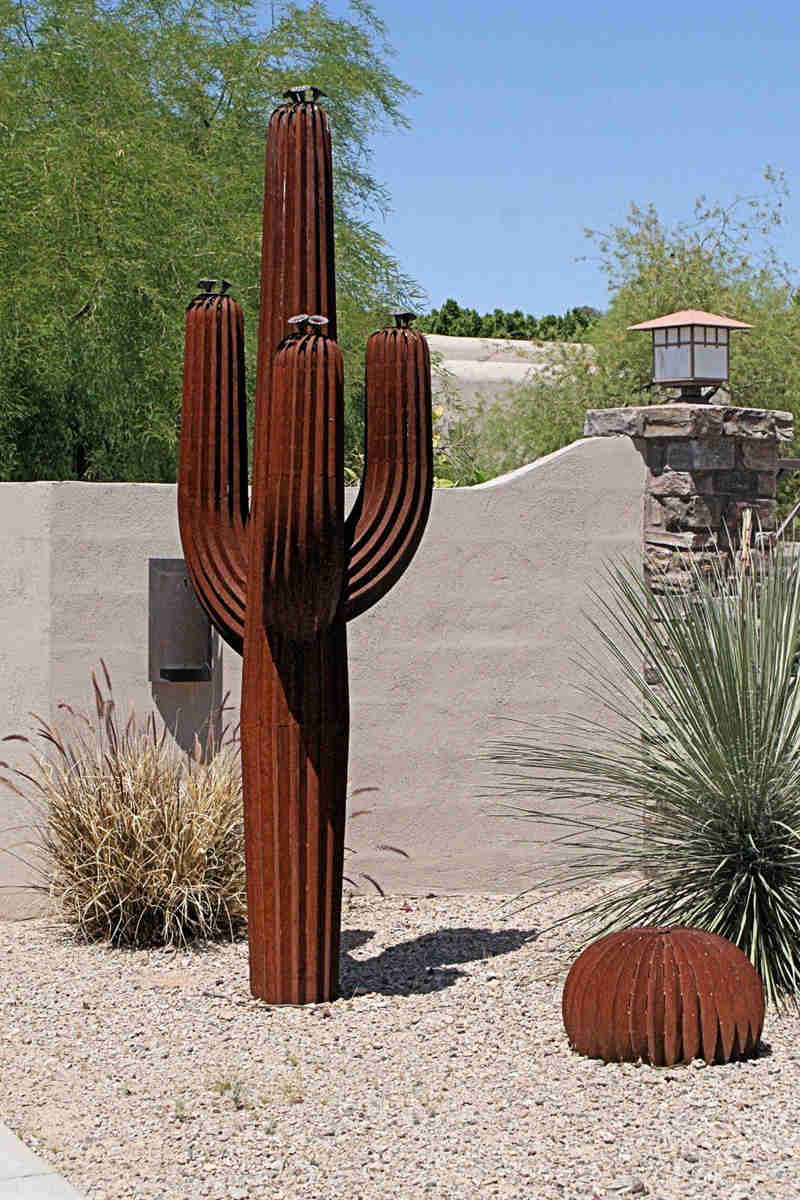 metal saguaro cactus sculpture - YouFine Sculpture