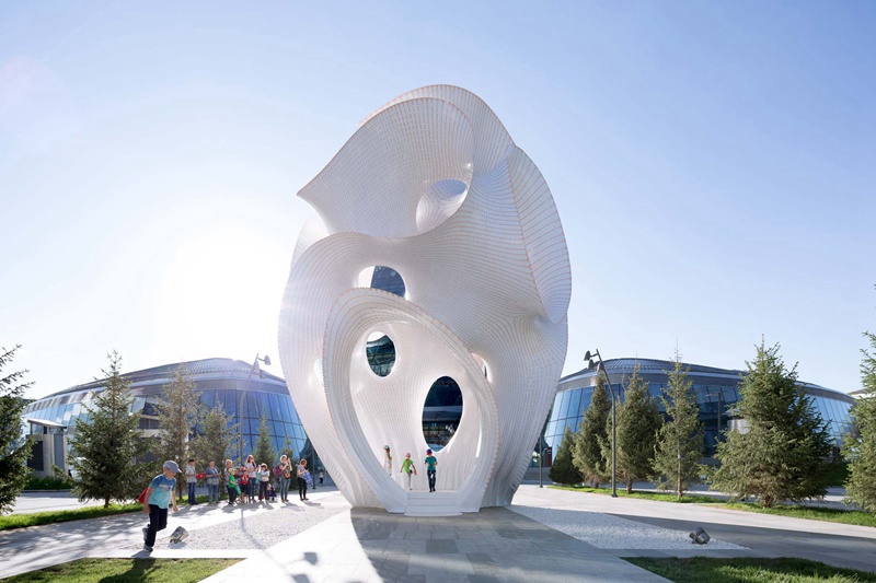 Modern Metal New Curvaceous Public Art Sculpture CSS-934 - Center Square - 6