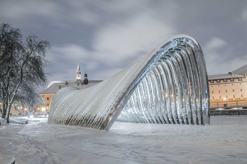 large stainless steel sculpture