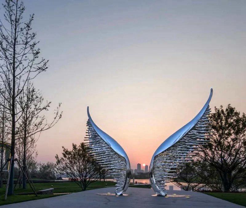 mirror stainless steel wing sculpture - YouFine Sculpture