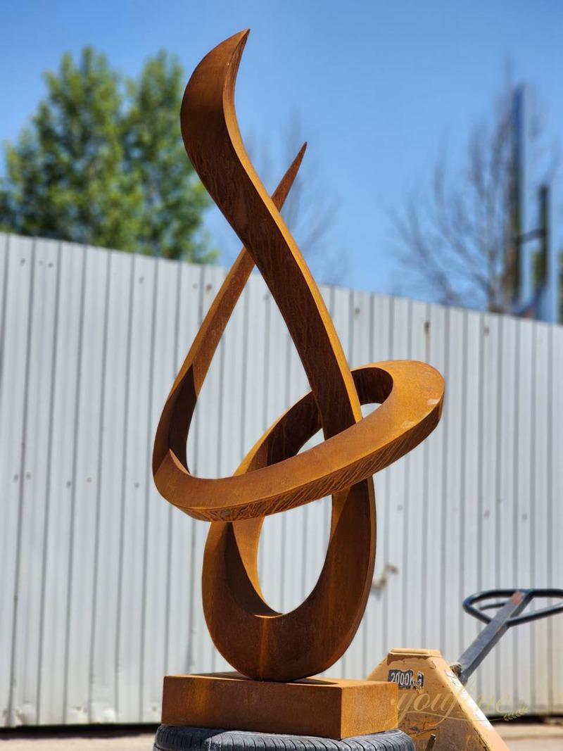 the 'growth' sculpture made of corten steel (1)