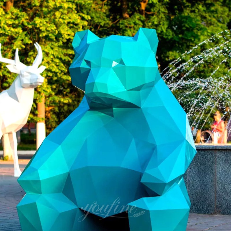 Geometric bear sculpture made of stainless steel