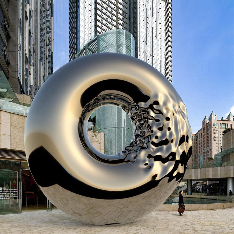 large outdoor modern art sculpture