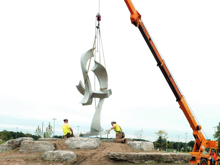 On-Site Installation for Large Outdoor Sculptures