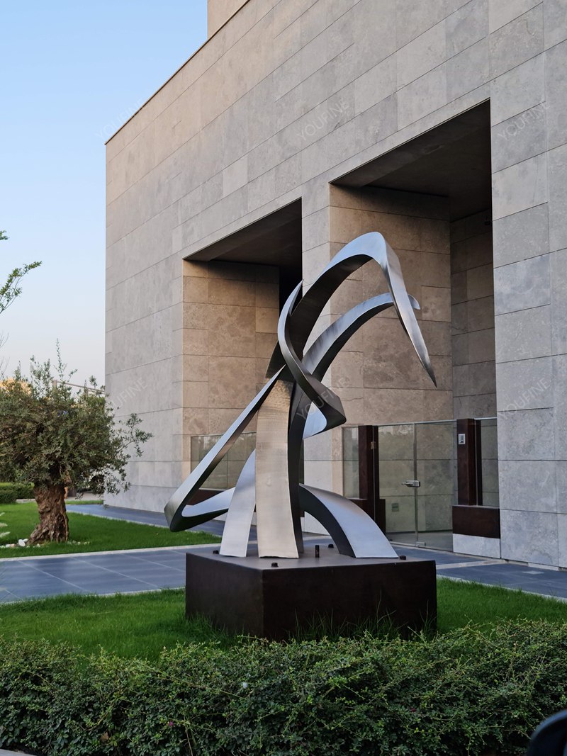 Stainless Steel Sculptures for Commercial Buildings: Where and How to Install - News - 2 abstract metal sculpture