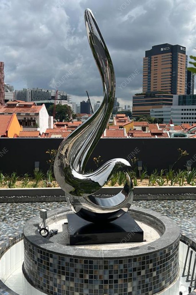 abstract stainless steel outdoor sculpture