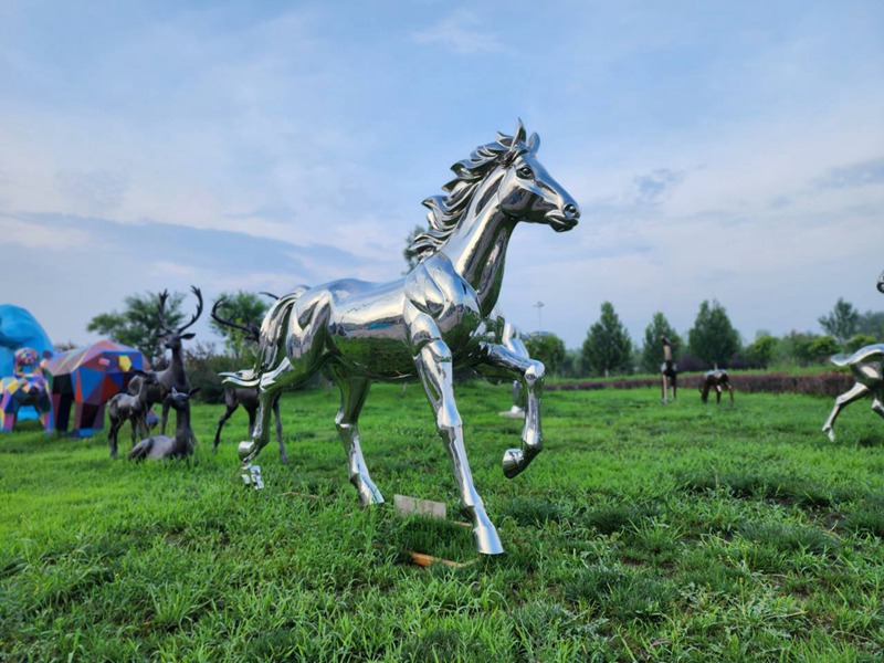 Majesty Modern Horse Statue Stainless Steel Decor Manufacturer