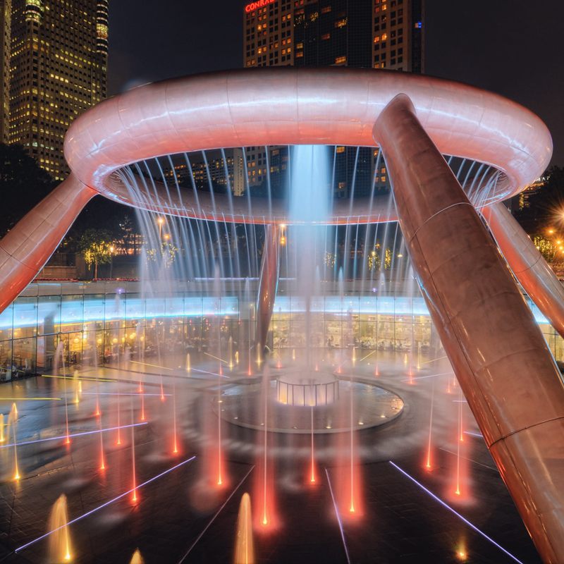 Commercial plaza metal sculpture – centerpiece for brand identity