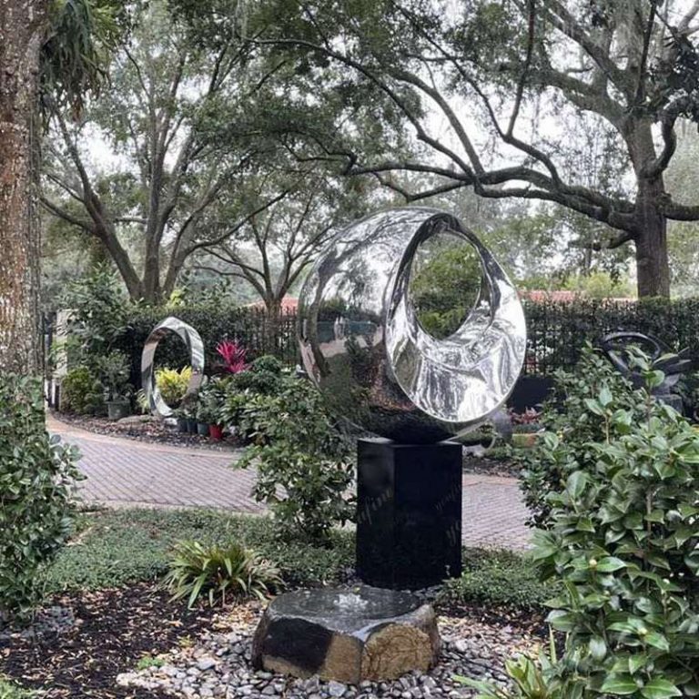 Customer feedback image showing a mirror stainless steel sculpture, image 10