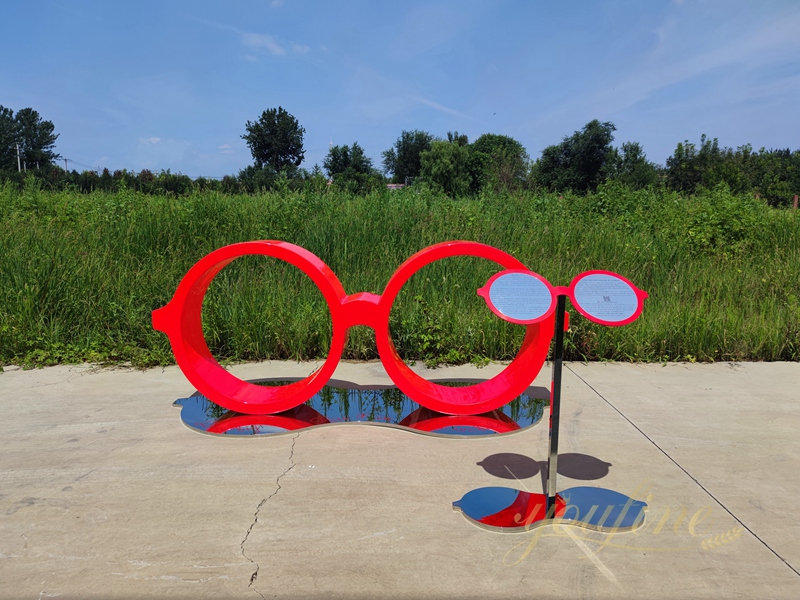 Large Design Red Metal Glasses Sculpture for Lawn 