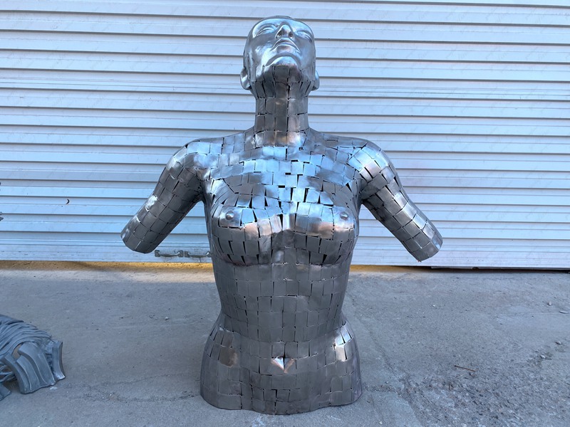 Stainless Steel Hollow Half Torso Statue with High Quality