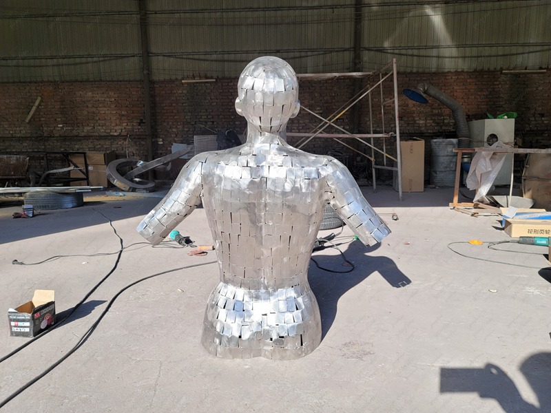 Stainless Steel Hollow Half Torso Statue with High Quality
