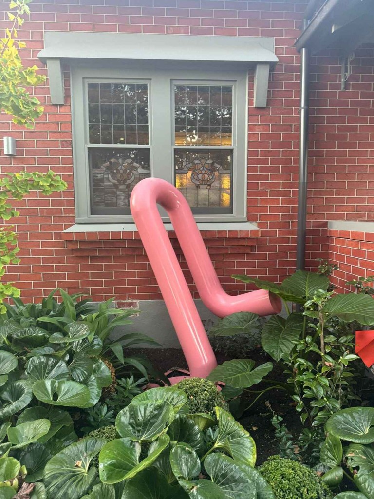 color sculpture feedback - pink abstract sculpture