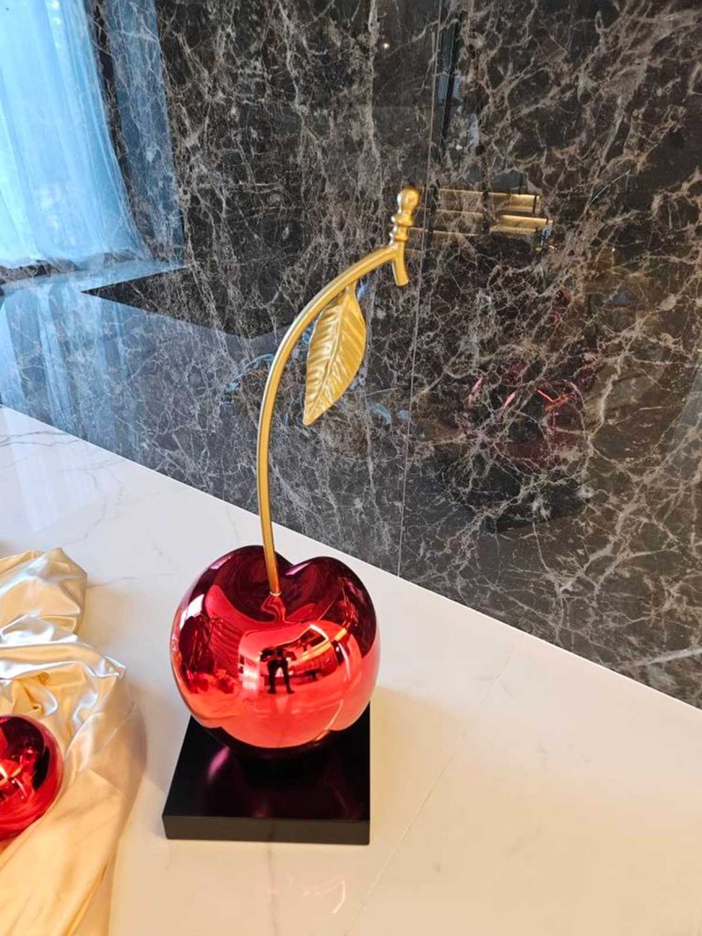 color sculpture feedback - red cherry sculpture