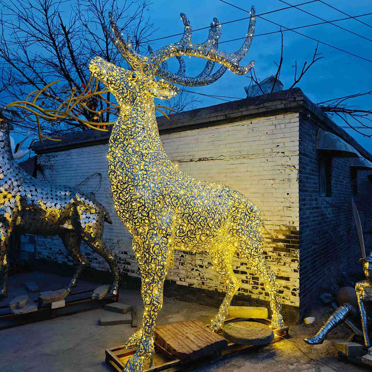 metal deer sculpture structure fabrication