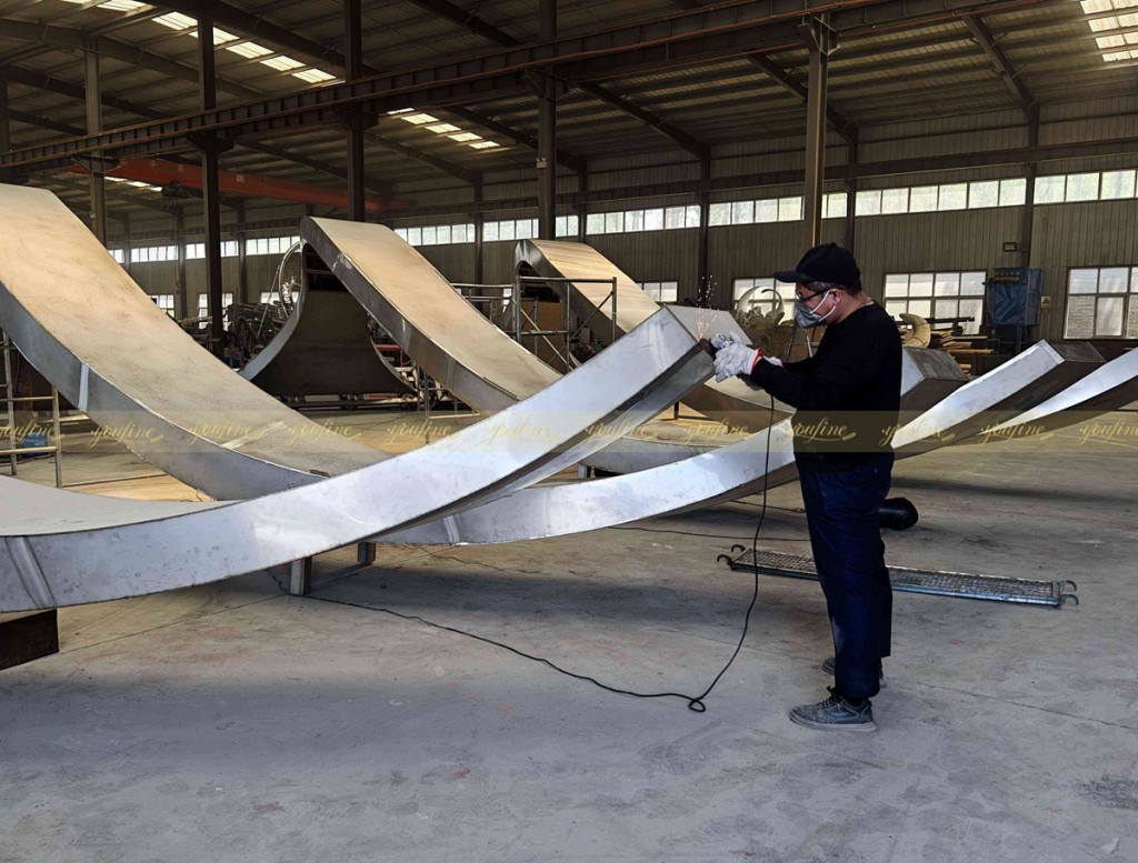 YouFine factory Large stainless steel fountain sculpture project under production