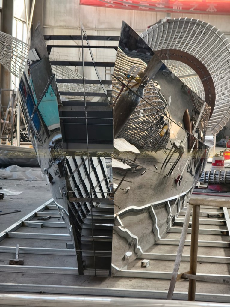 Stainless Steel Huge Sailing Ship Sculpture Project for Roundabout - - 9 huge Stainless steel sailing ship sculpture in production