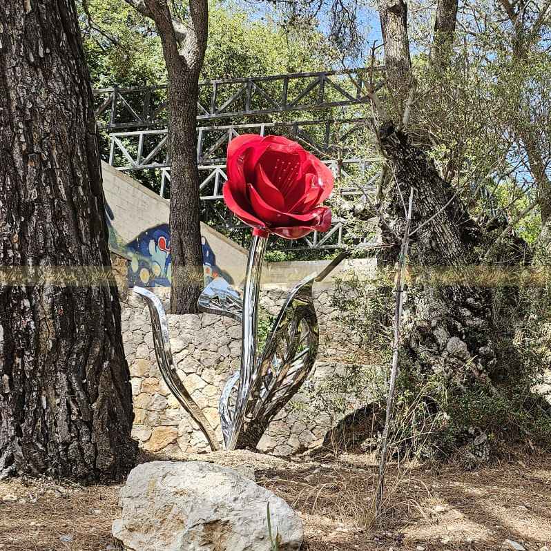 Outdoor Stainless Steel Rose Sculpture SSP-025 - Garden Metal Sculpture - 5 stainless steel Rose sculpture feedback from French customer