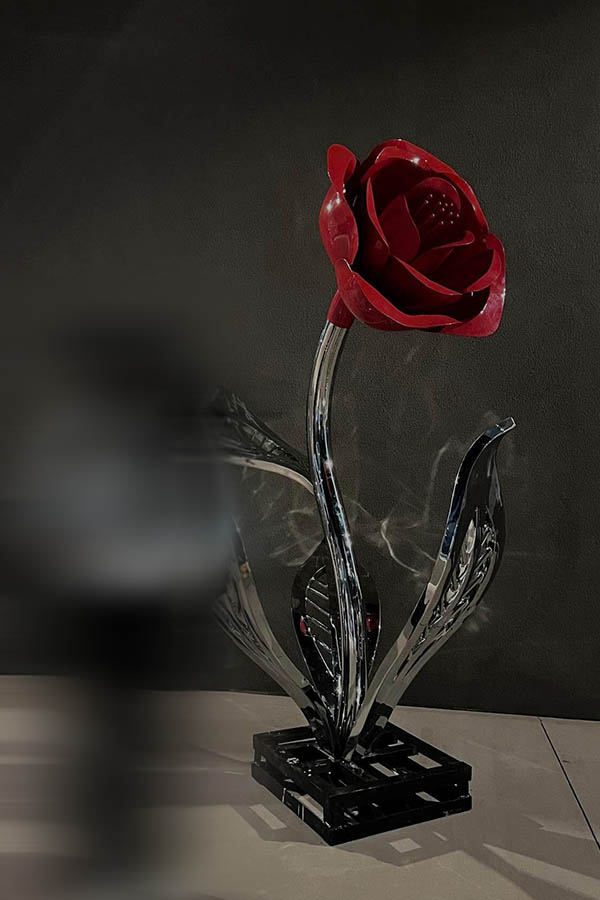 American Amusement Park Sculpture Project - - 2 large stainless steel rose sculpture clients feedback