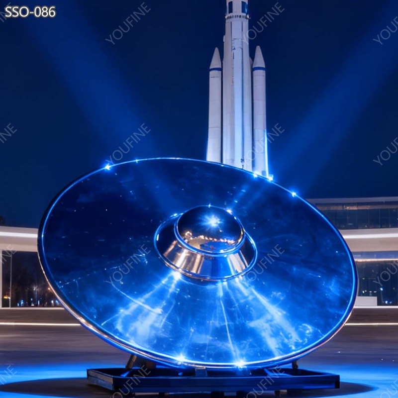 Stainless Steel Polished Mirror Finish UFO Sculpture SSO-086 - Square Sculpture - 2 Stainless Steel UFO Sculpture