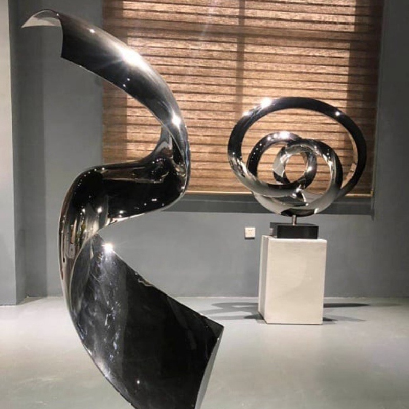 The Real Difference Between Buying Stainless Steel Sculptures in China and the U.S. (You’ll Be Surprised) - News - 1 stainless steel abstract sculptures in showroom