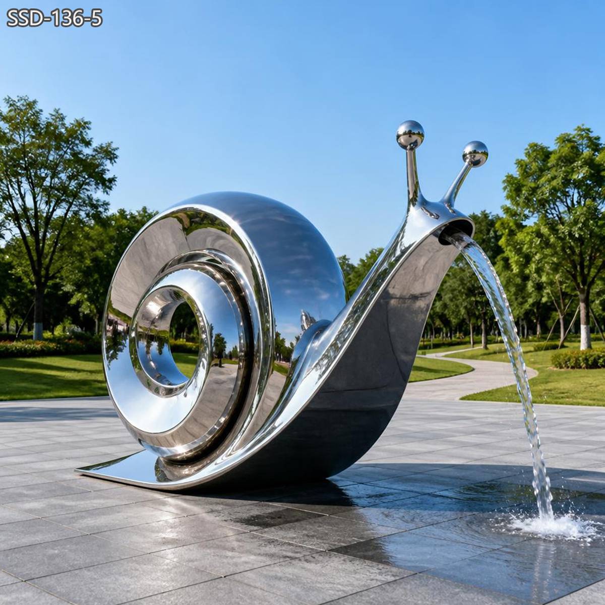 vivid Stainless Steel Snail Fountain Sculpture