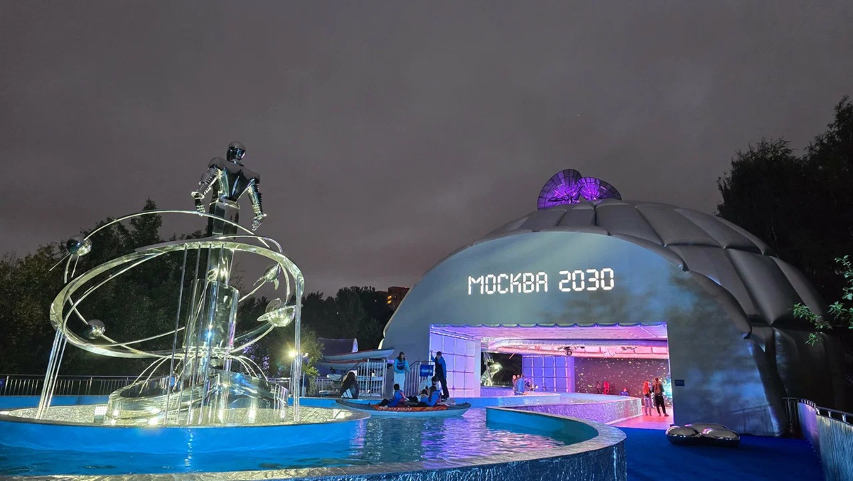 Large Stainless Steel Cosmic Figure Sculpture Fountain - Modern Galaxy & Orbit Water Feature - Landscape Sculpture - 4 Large Stainless Steel Cosmic Figure Sculpture Fountain - Modern Galaxy & Orbit Water Feature at night