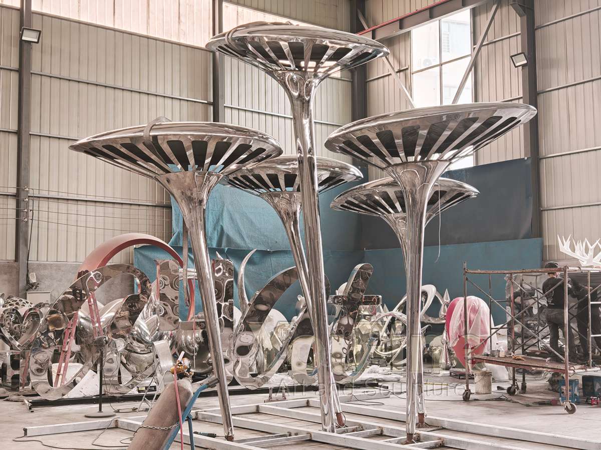 Stainless Steel Reishi Mushroom Sculpture in factory